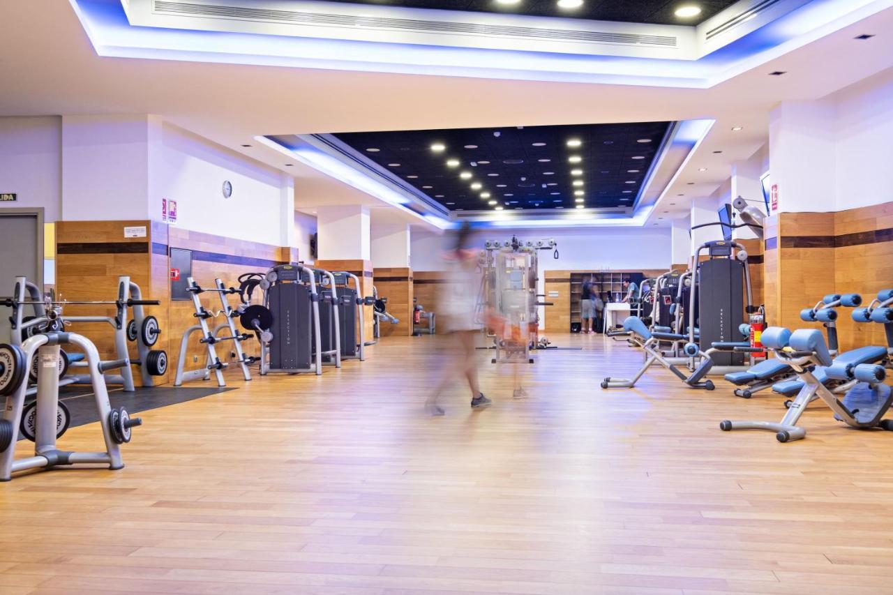 Hotel Envia Almeria Spa & Golf Агуадулсе Екстериор снимка The gym at the hotel