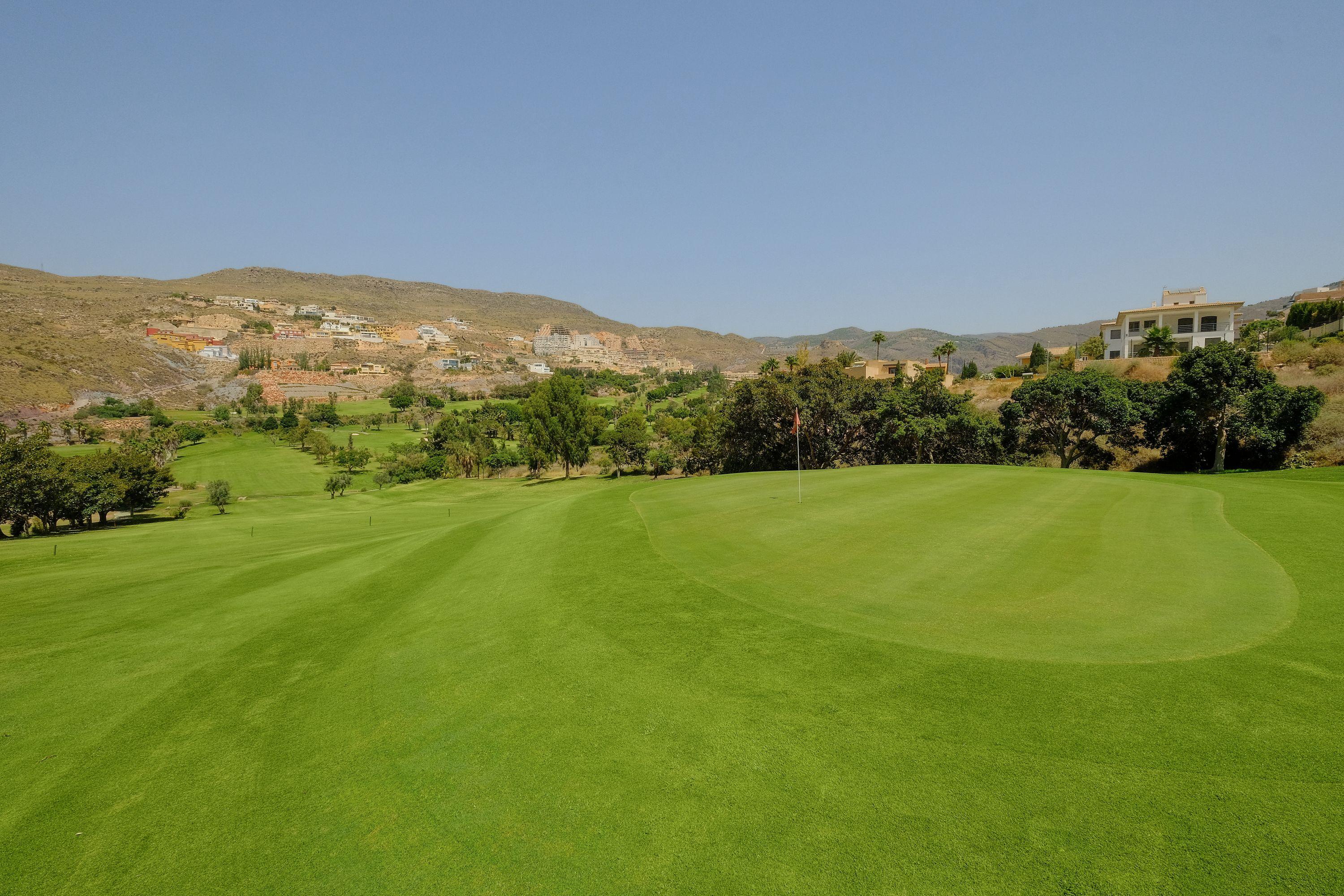 Hotel Envia Almeria Spa & Golf Агуадулсе Екстериор снимка Golf course in Crete