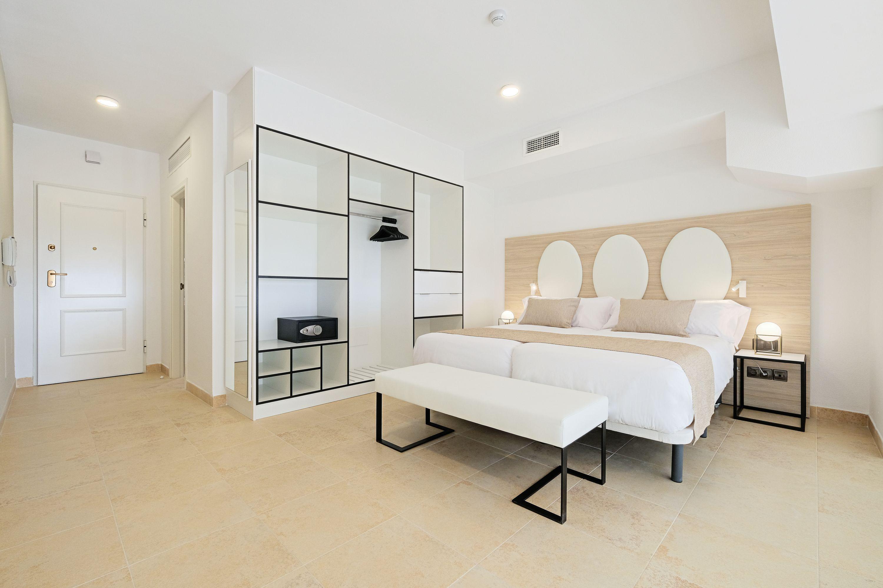 Hotel Envia Almeria Spa & Golf Агуадулсе Екстериор снимка A bedroom at the hotel