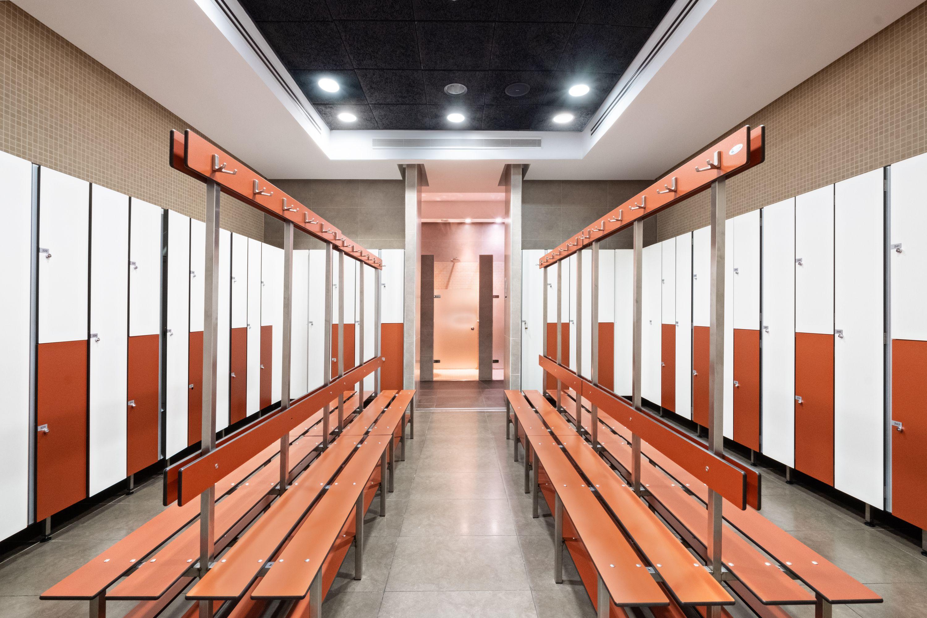 Hotel Envia Almeria Spa & Golf Агуадулсе Екстериор снимка Locker room