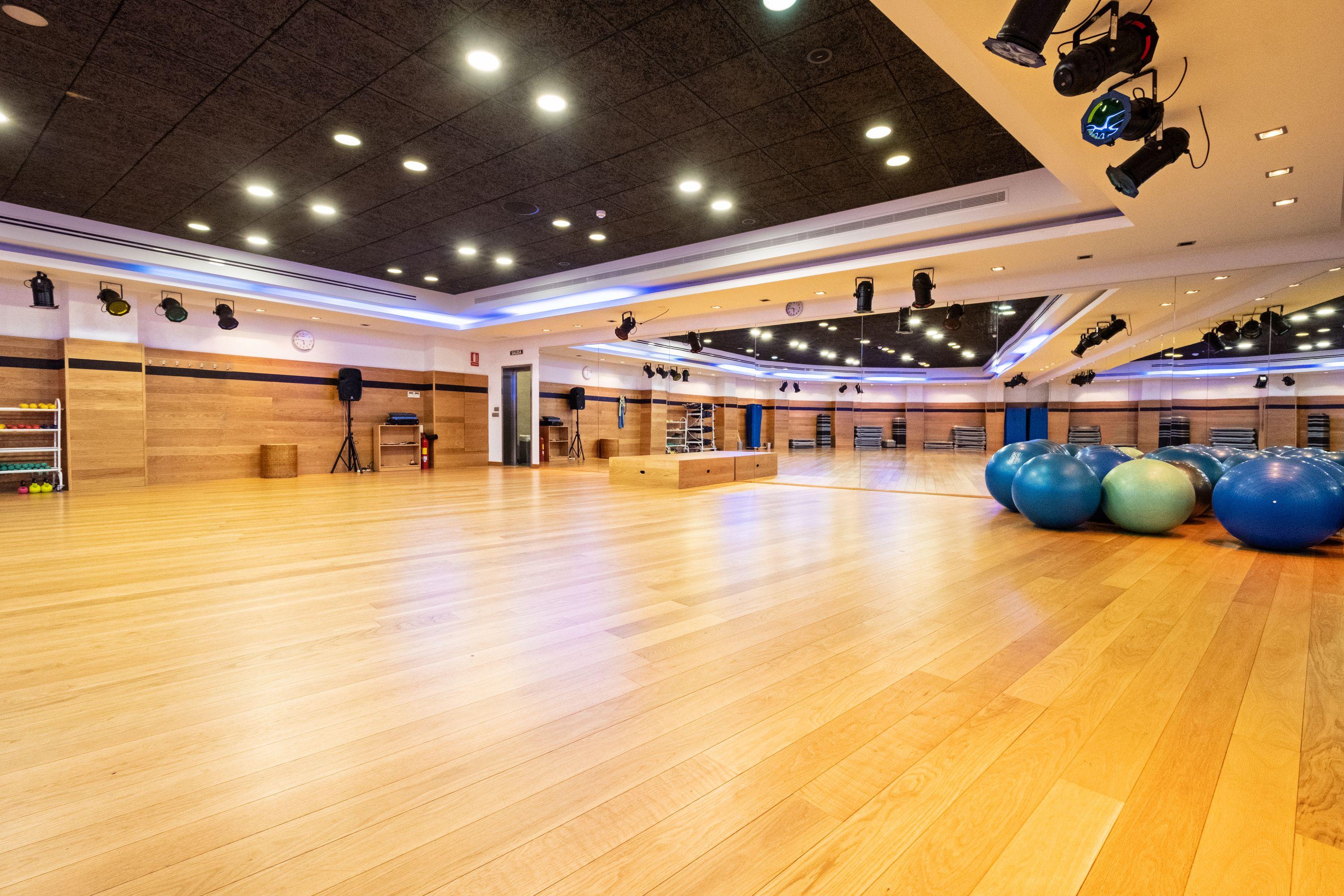 Hotel Envia Almeria Spa & Golf Агуадулсе Екстериор снимка The Dance Studio